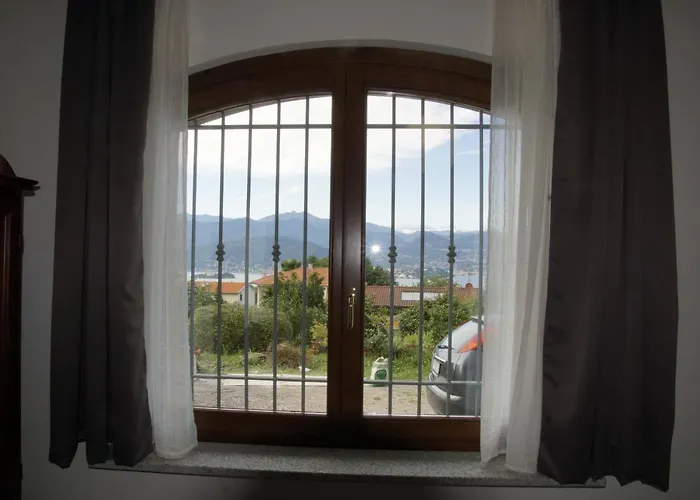 La Casa Delle Camelie Hébergement de vacances Stresa