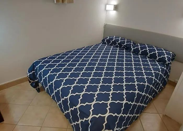 La Casa Delle Camelie ستريزا