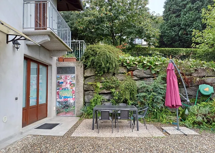 La Casa Delle Camelie ستريزا